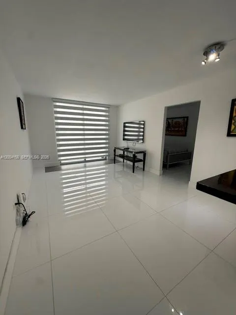5555 Collins Ave #4P Miami Beach, FL 33140