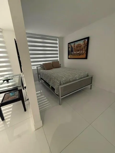 5555 Collins Ave #4P Miami Beach, FL 33140