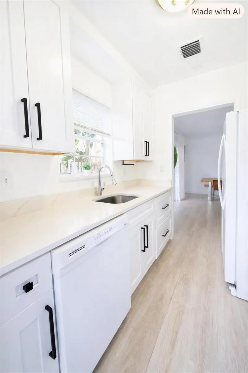 1400 NE 4TH COURT #1 Fort Lauderdale, FL 33301