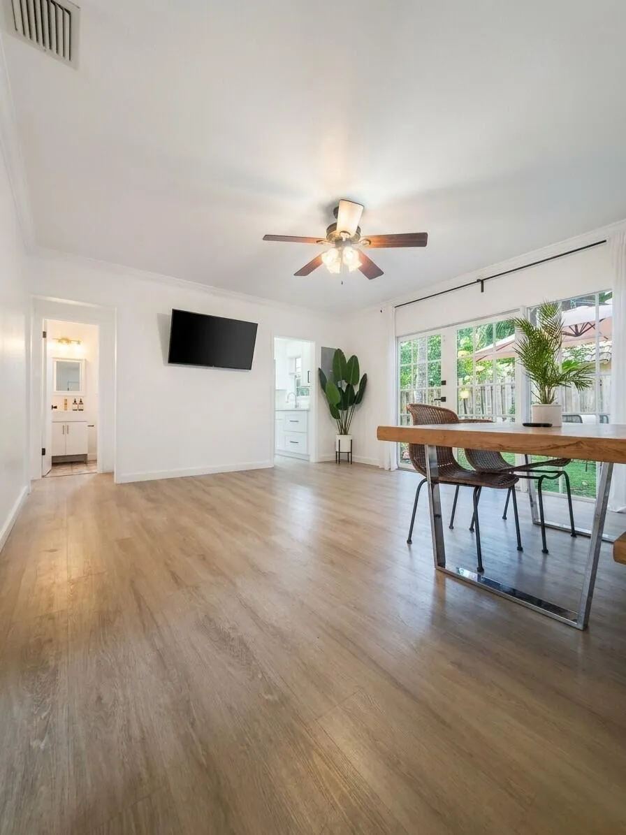1400 NE 4TH COURT #1 Fort Lauderdale, FL 33301