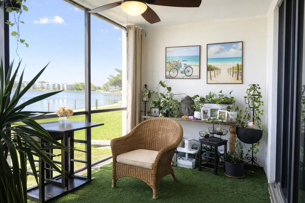 110 LAKE EMERALD DRIVE #103 Oakland Park, FL 33309