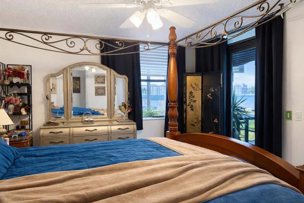 110 LAKE EMERALD DRIVE #103 Oakland Park, FL 33309
