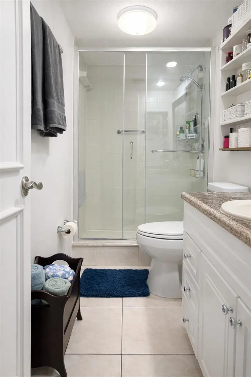 110 LAKE EMERALD DRIVE #103 Oakland Park, FL 33309