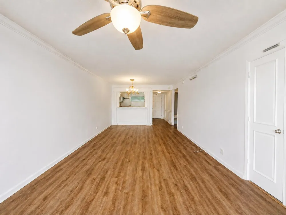 110 LAKE EMERALD DRIVE #103 Oakland Park, FL 33309