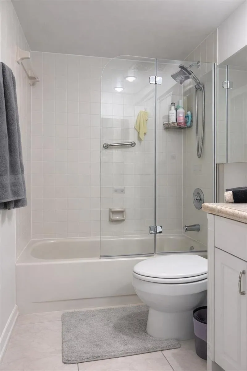 110 LAKE EMERALD DRIVE #103 Oakland Park, FL 33309