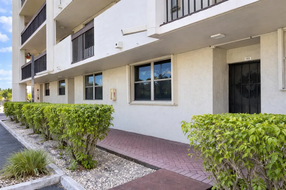 110 LAKE EMERALD DRIVE #103 Oakland Park, FL 33309