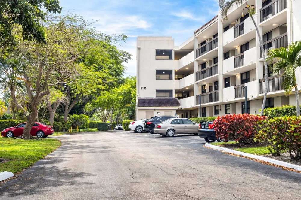 110 LAKE EMERALD DRIVE #103 Oakland Park, FL 33309