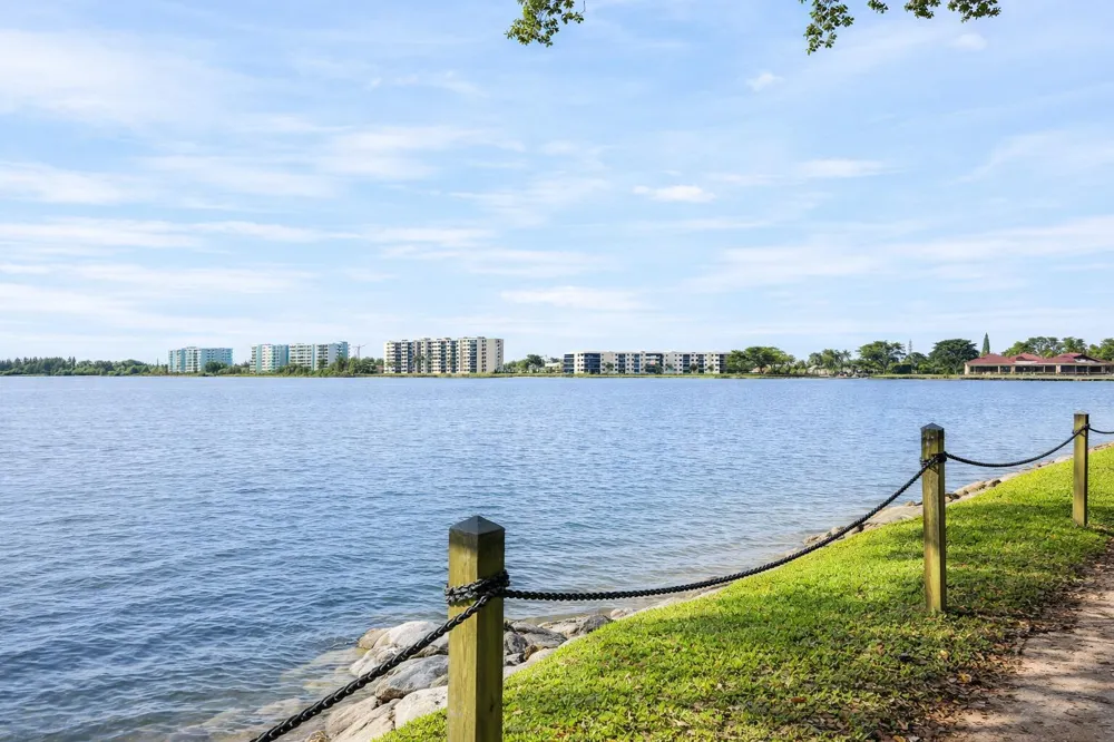 110 LAKE EMERALD DRIVE #103 Oakland Park, FL 33309