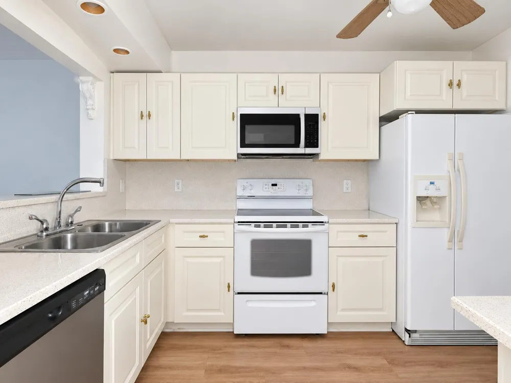 110 LAKE EMERALD DRIVE #103 Oakland Park, FL 33309