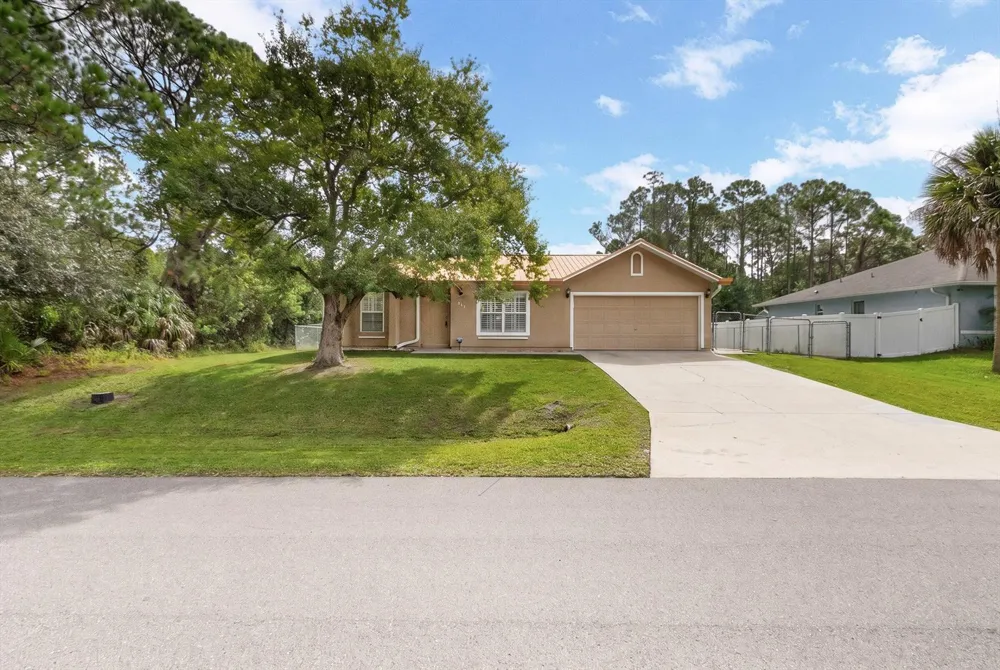 491 CARPENTER AVENUE NW Palm Bay, FL 32907