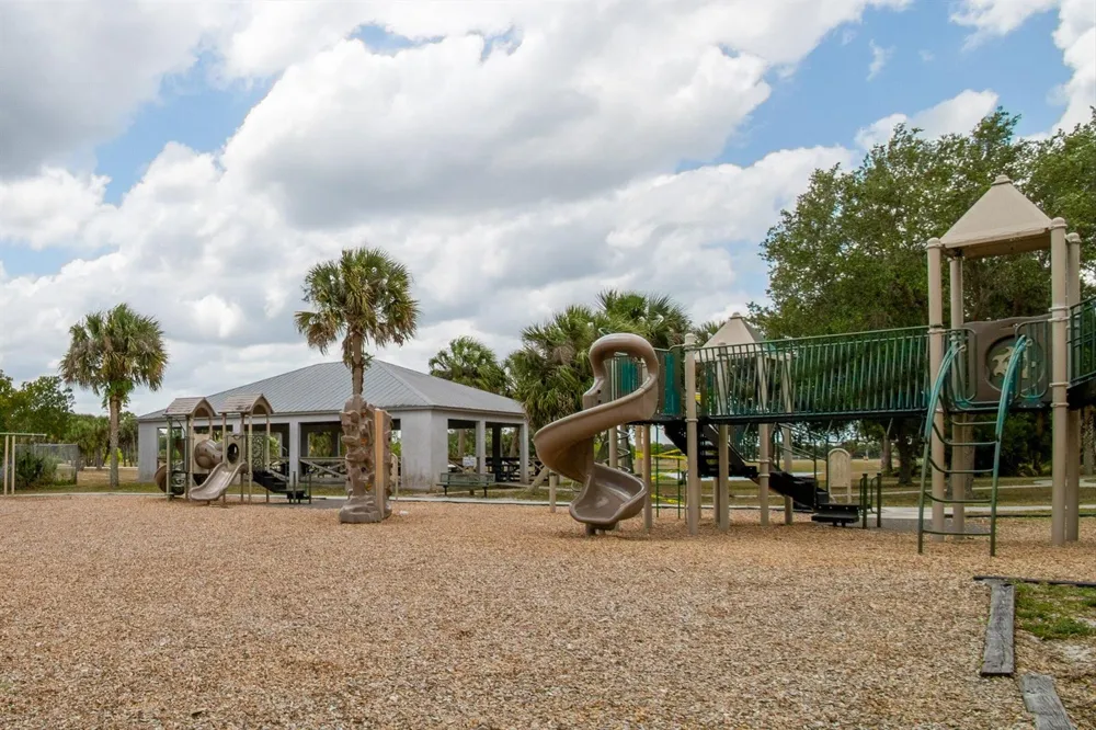 491 CARPENTER AVENUE NW Palm Bay, FL 32907