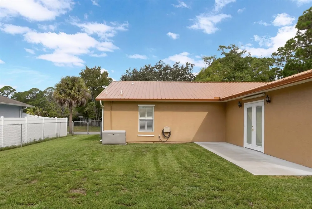 491 CARPENTER AVENUE NW Palm Bay, FL 32907
