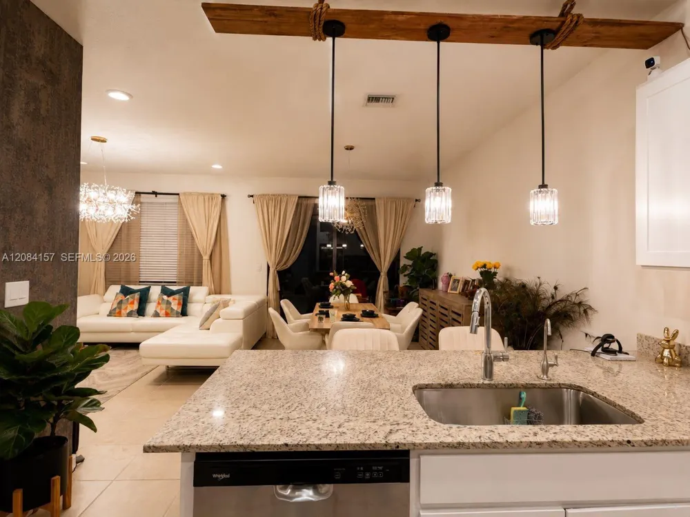 137 NE 14th Ave Homestead, FL 33033