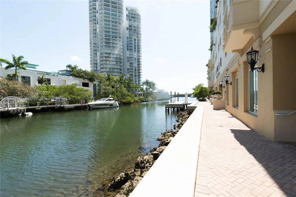 250 NE Sunny Isles Blvd #TH-407 Sunny Isles Beach, FL 33160