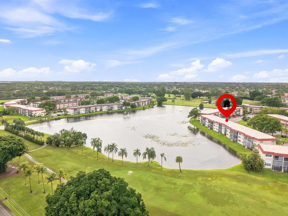 9400 HOLLYBROOK LAKE DRIVE #208 Pembroke Pines, FL 33025