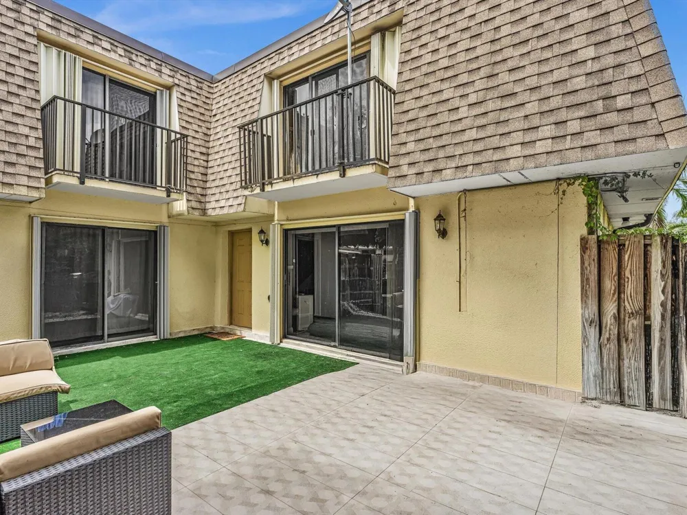 2909 SW 22ND CIRCLE #38B Delray Beach, FL 33445