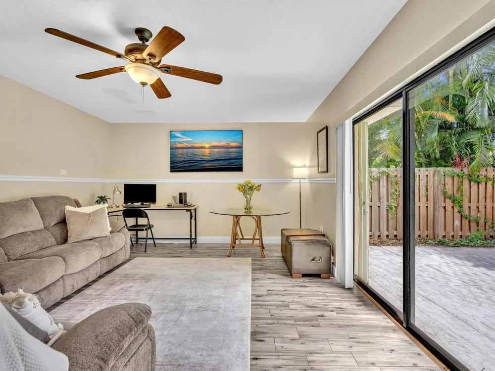 2909 SW 22ND CIRCLE #38B Delray Beach, FL 33445