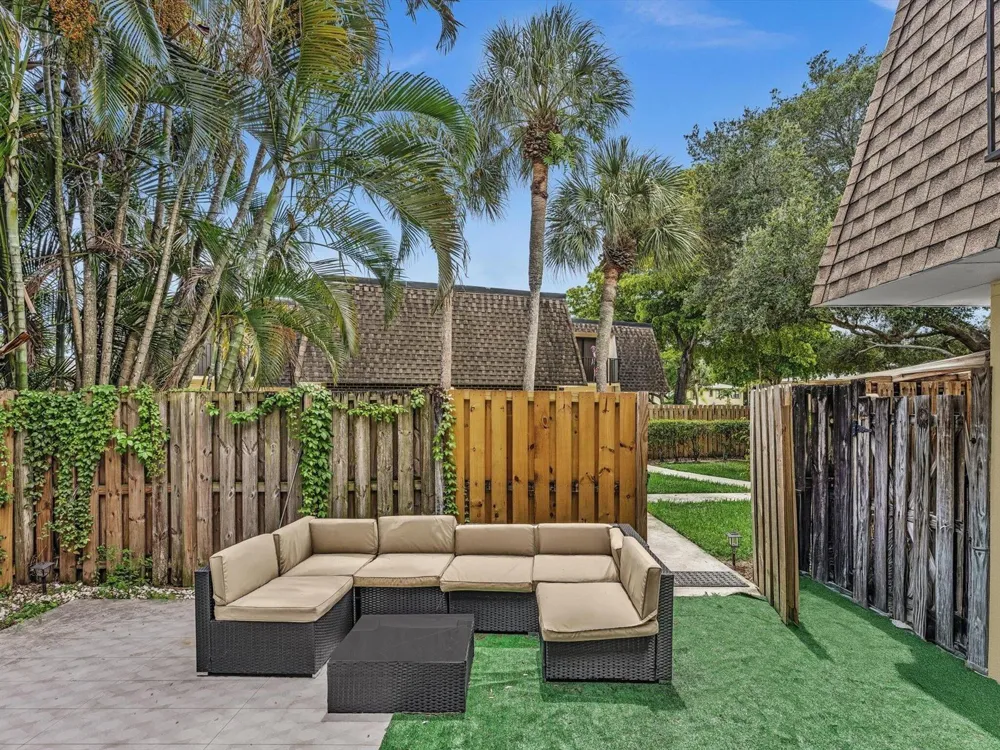 2909 SW 22ND CIRCLE #38B Delray Beach, FL 33445