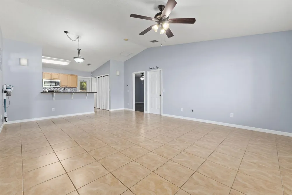 5010 Hickory Drive Fort Pierce, FL 34982