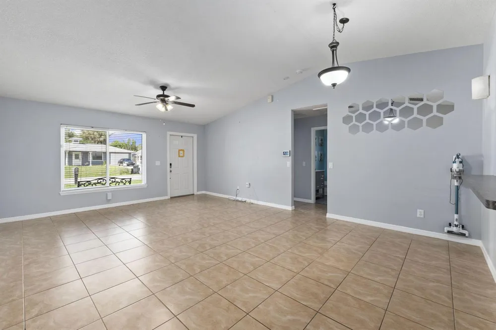 5010 Hickory Drive Fort Pierce, FL 34982