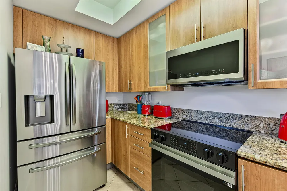 2631 NE 14TH AVENUE #316 Wilton Manors, FL 33334