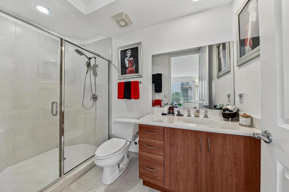 2631 NE 14TH AVENUE #316 Wilton Manors, FL 33334