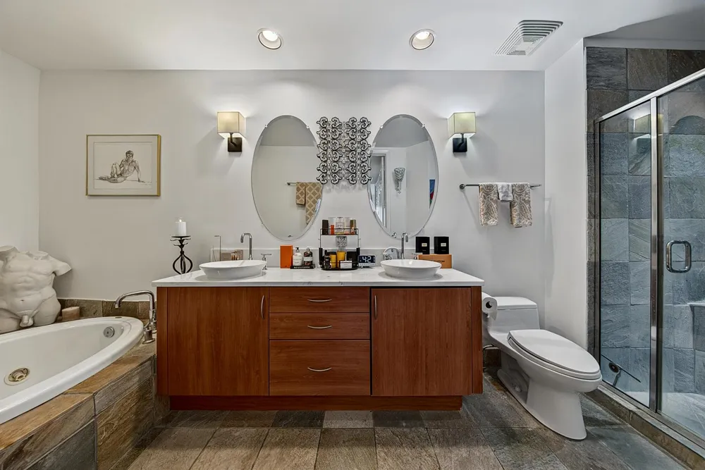 2631 NE 14TH AVENUE #316 Wilton Manors, FL 33334