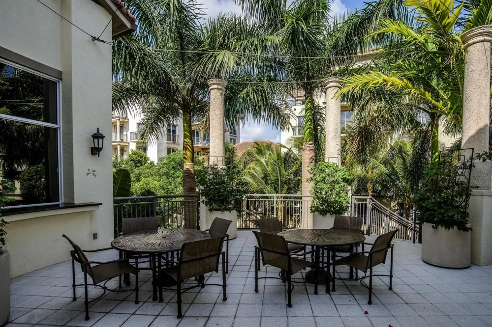 2631 NE 14TH AVENUE #316 Wilton Manors, FL 33334