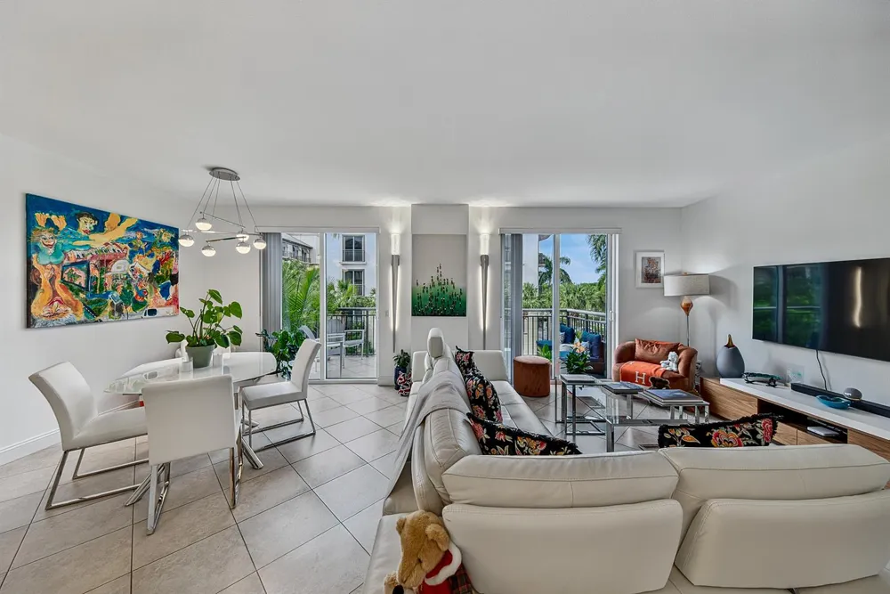 2631 NE 14TH AVENUE #316 Wilton Manors, FL 33334