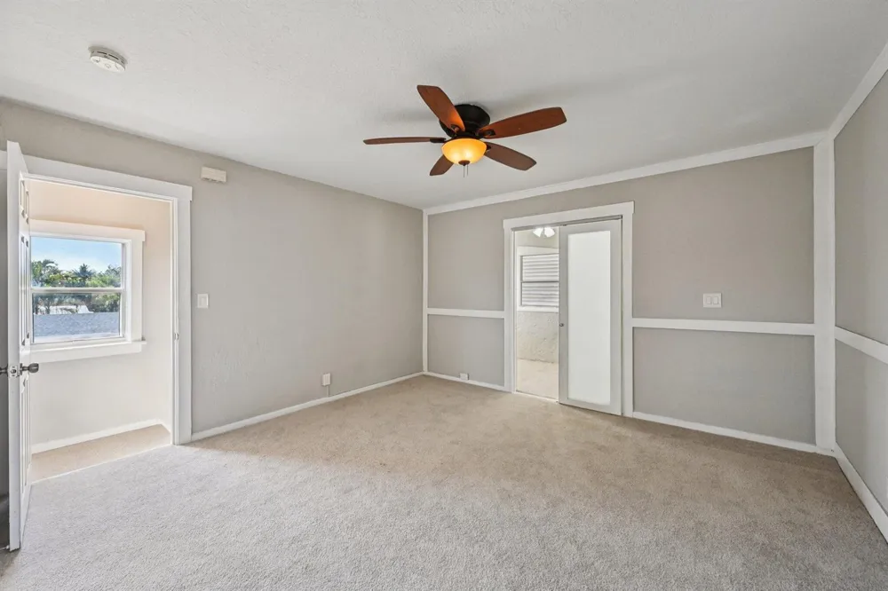 924 MCINTOSH STREET West Palm Beach, FL 33405