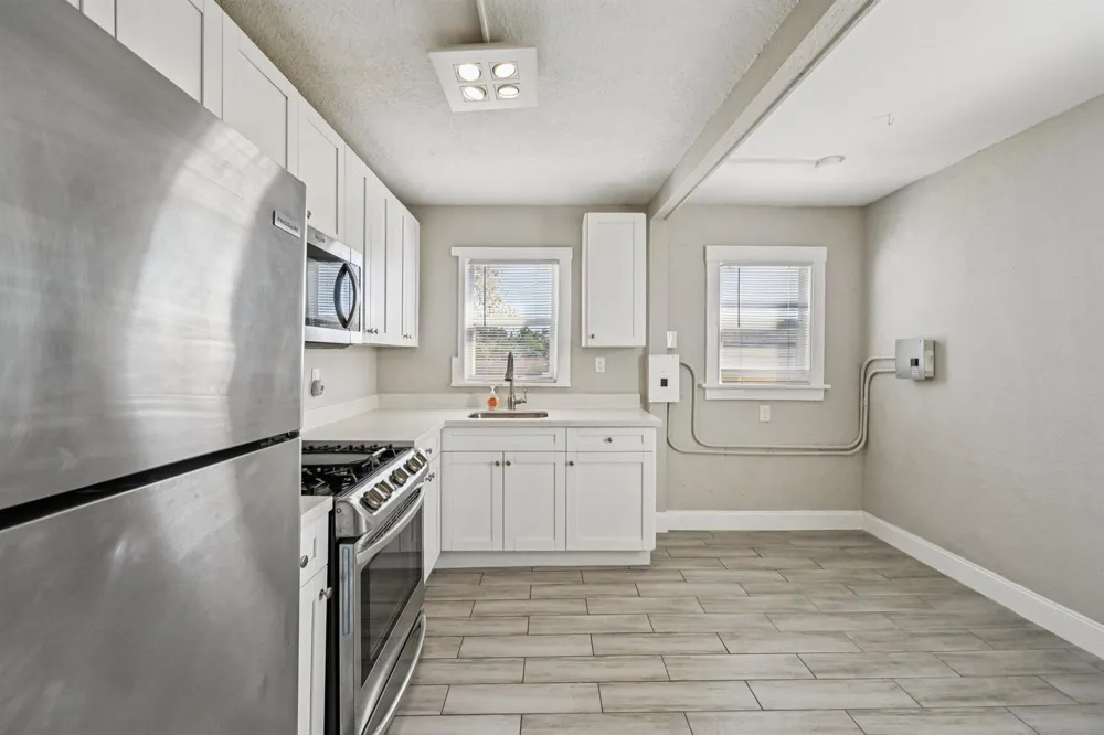 924 MCINTOSH STREET West Palm Beach, FL 33405
