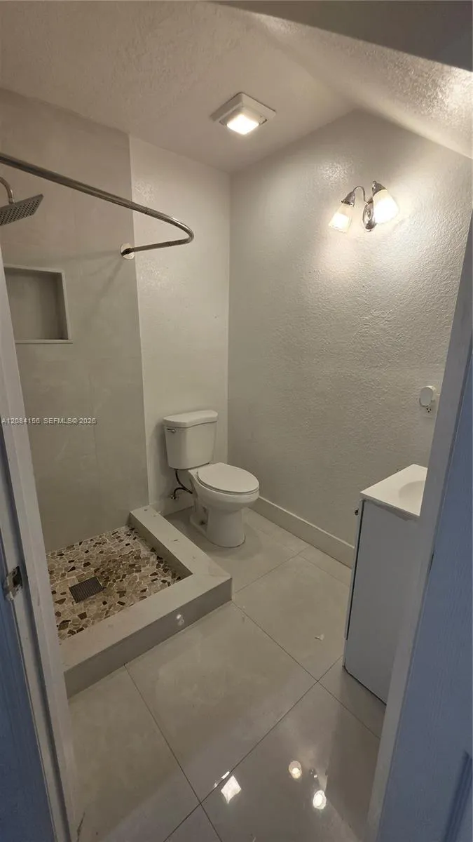 17141 SW 138th Ct Miami, FL 33177