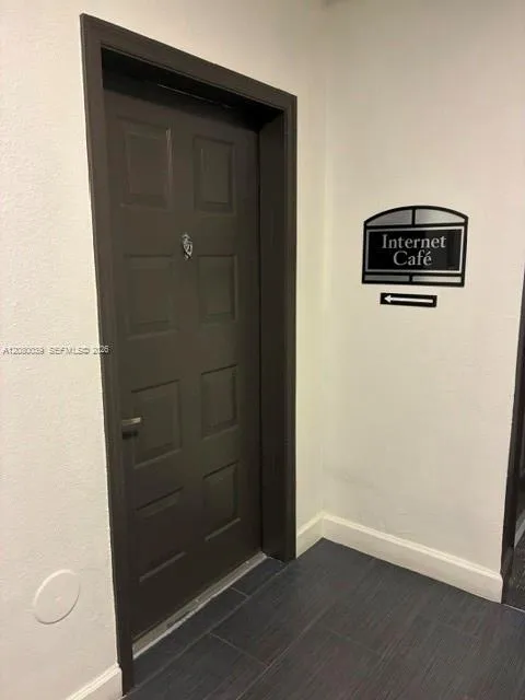 6001 SW 70th St #322 South Miami, FL 33143