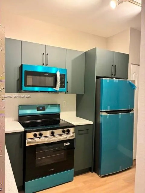 6001 SW 70th St #322 South Miami, FL 33143