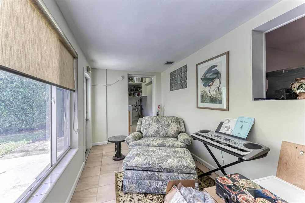 1676 NE 40th Street Oakland Park, FL 33334