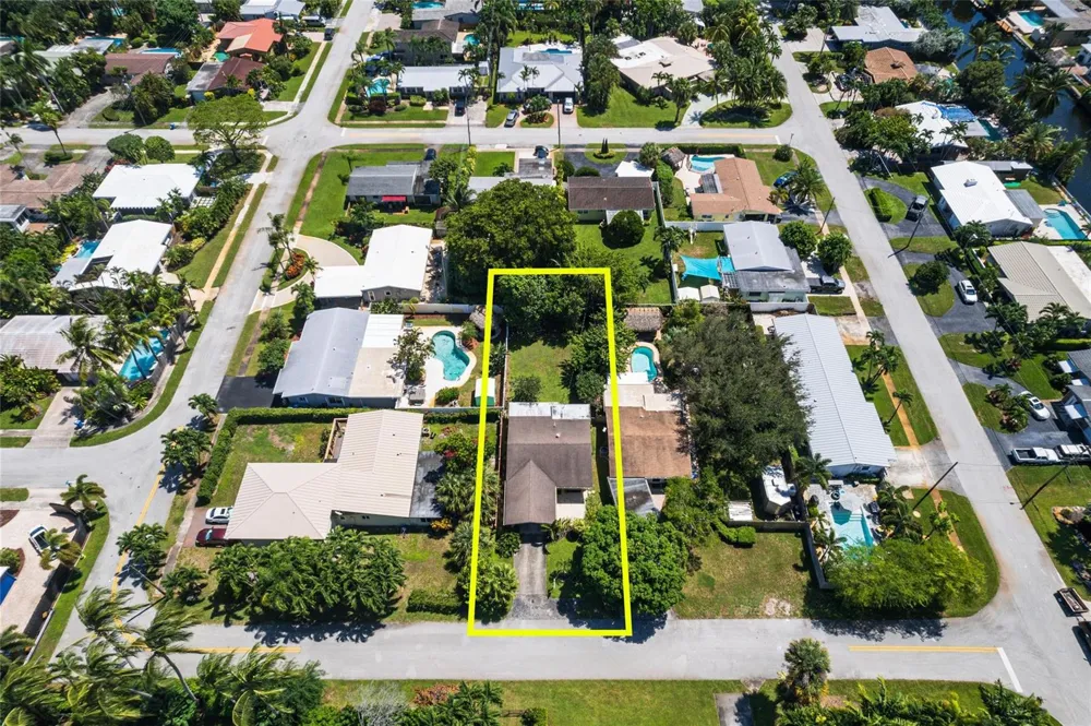 1676 NE 40th Street Oakland Park, FL 33334