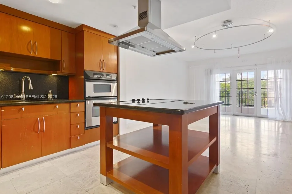 300 Euclid Ave #209 Miami Beach, FL 33139