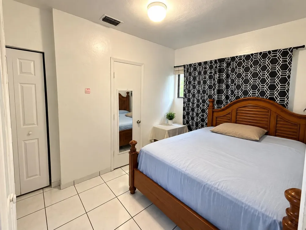 70 NE 174TH DRIVE North Miami Beach, FL 33162