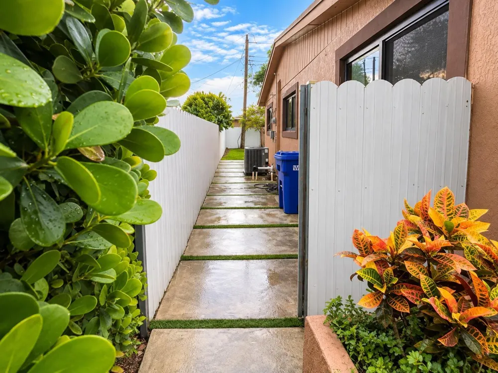 70 NE 174TH DRIVE North Miami Beach, FL 33162