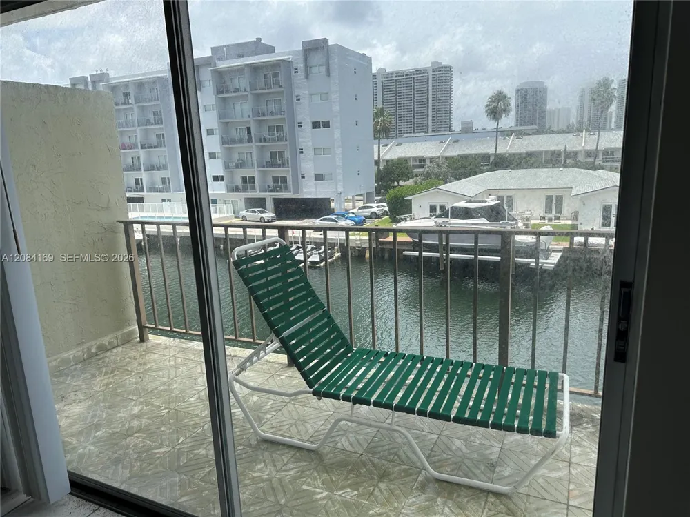 3665 NE 167th St #307 North Miami Beach, FL 33160
