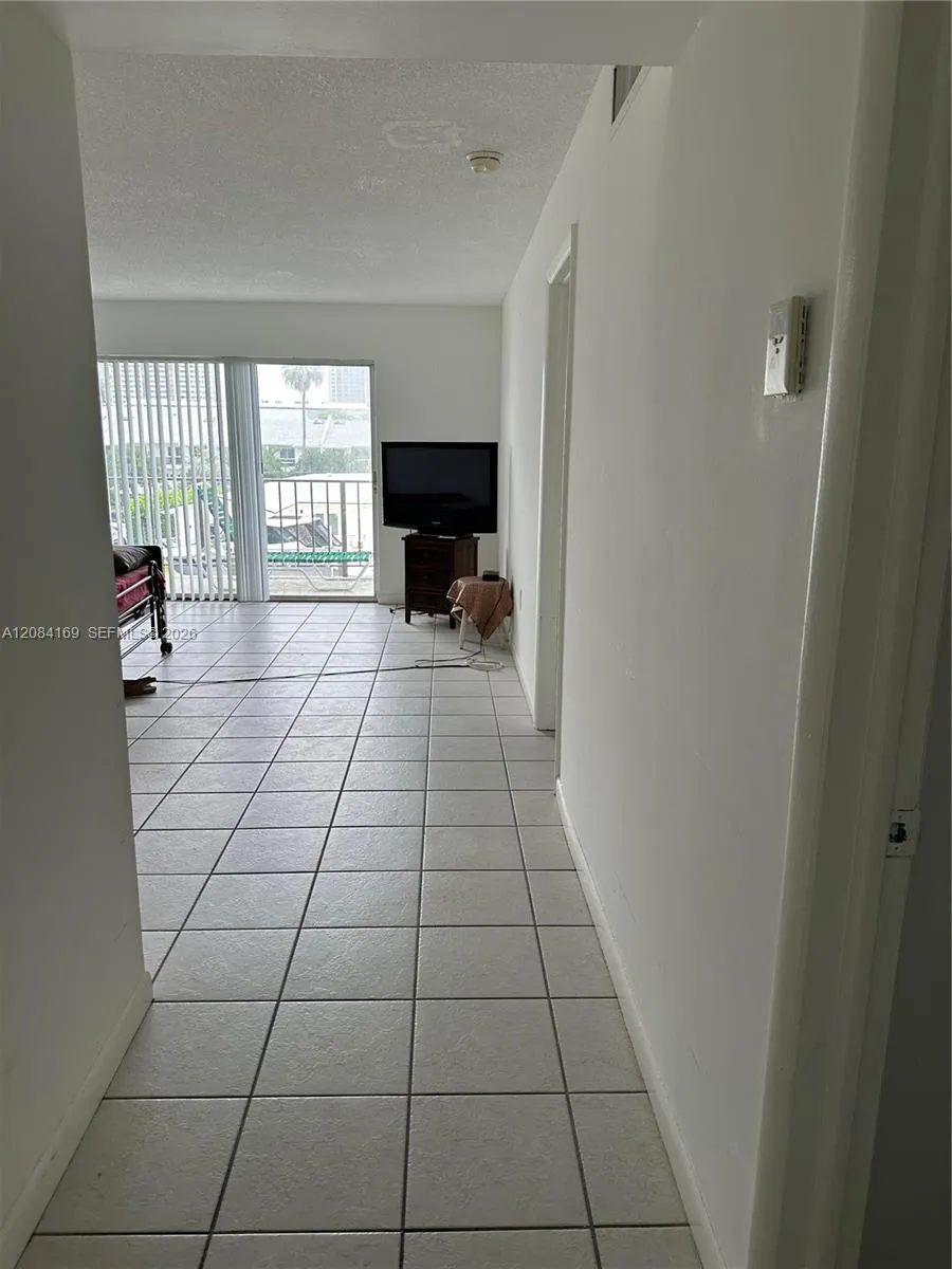 3665 NE 167th St #307 North Miami Beach, FL 33160