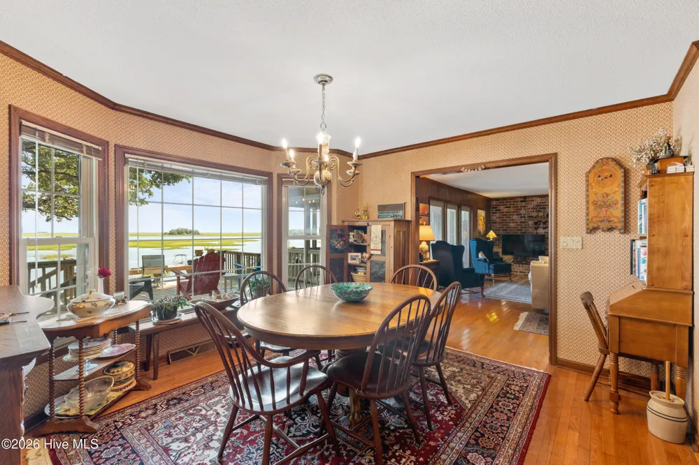 345 Dogwood Lane Hampstead, NC 28443
