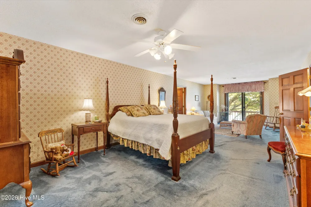 345 Dogwood Lane Hampstead, NC 28443