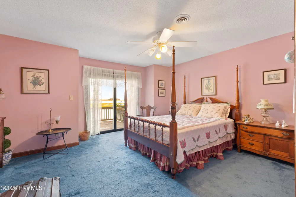 345 Dogwood Lane Hampstead, NC 28443