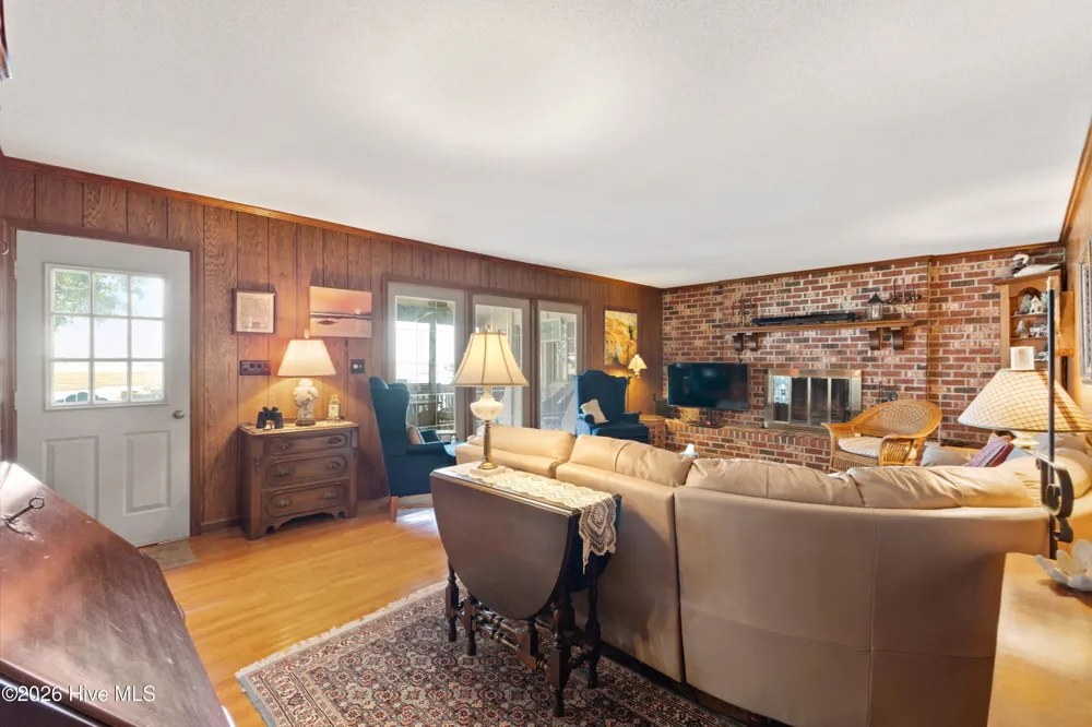 345 Dogwood Lane Hampstead, NC 28443
