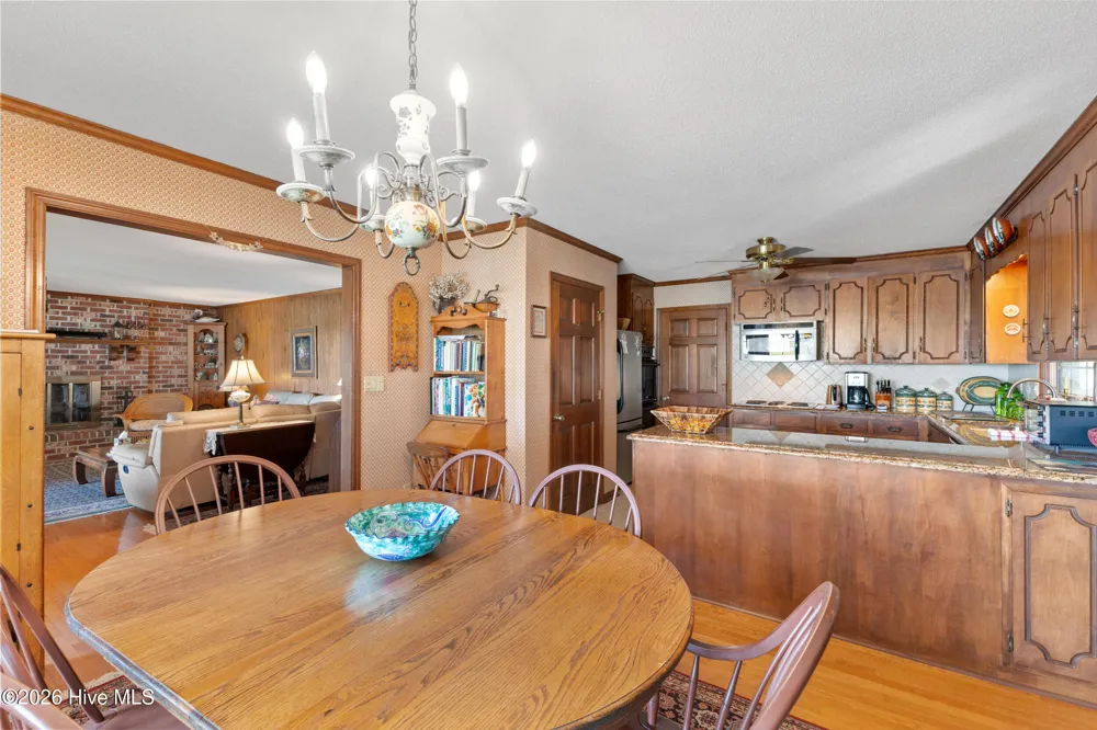 345 Dogwood Lane Hampstead, NC 28443