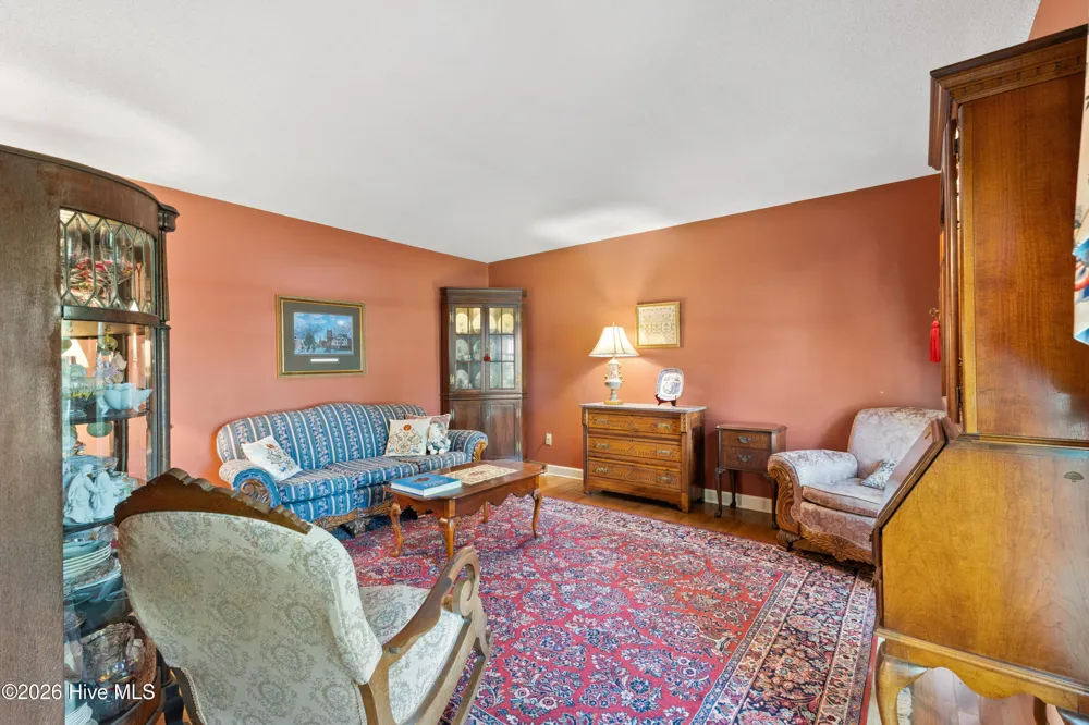 345 Dogwood Lane Hampstead, NC 28443