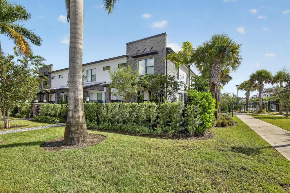 765 NW 84TH TERRACE Plantation, FL 33324