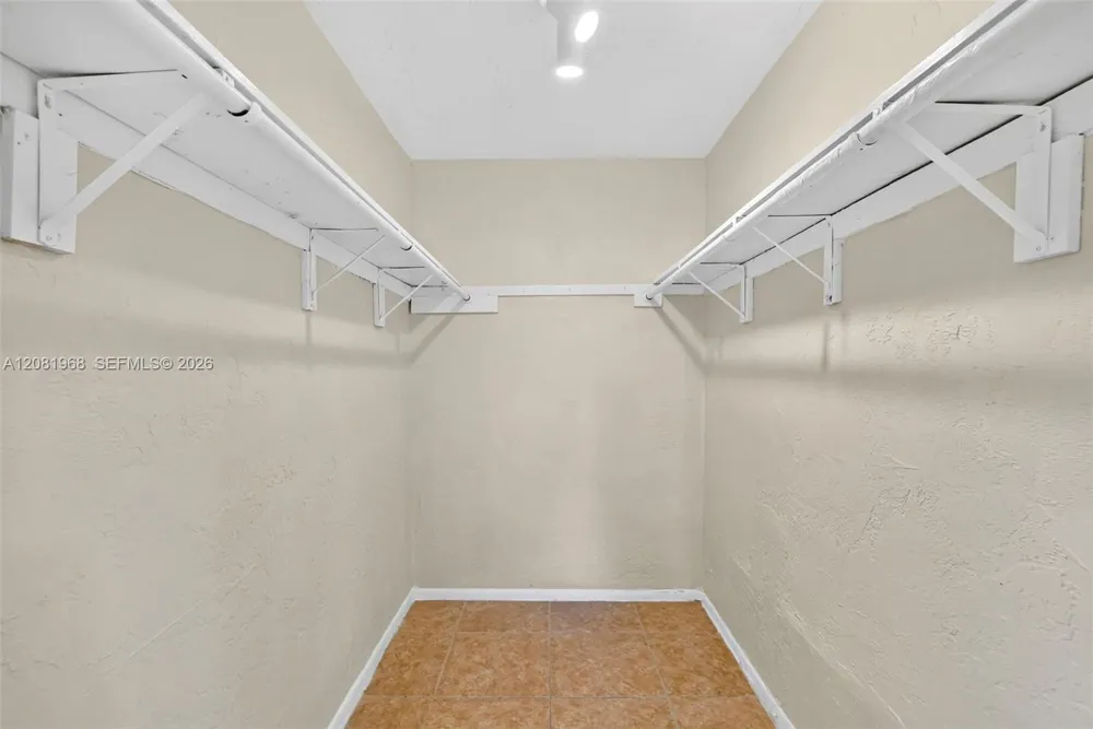 2825 NW 3rd St Pompano Beach, FL 33069