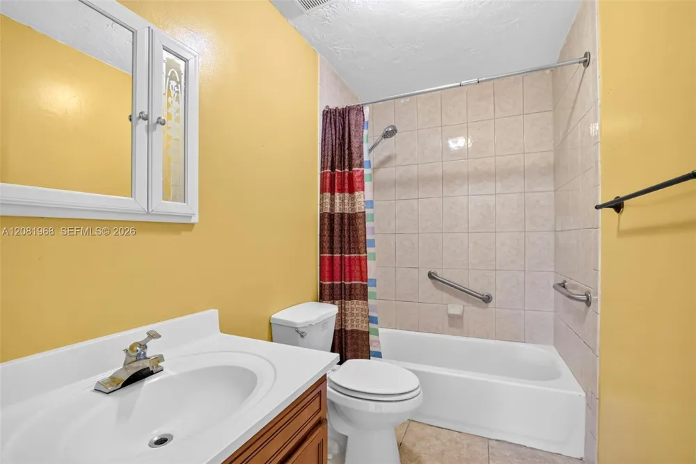 2825 NW 3rd St Pompano Beach, FL 33069
